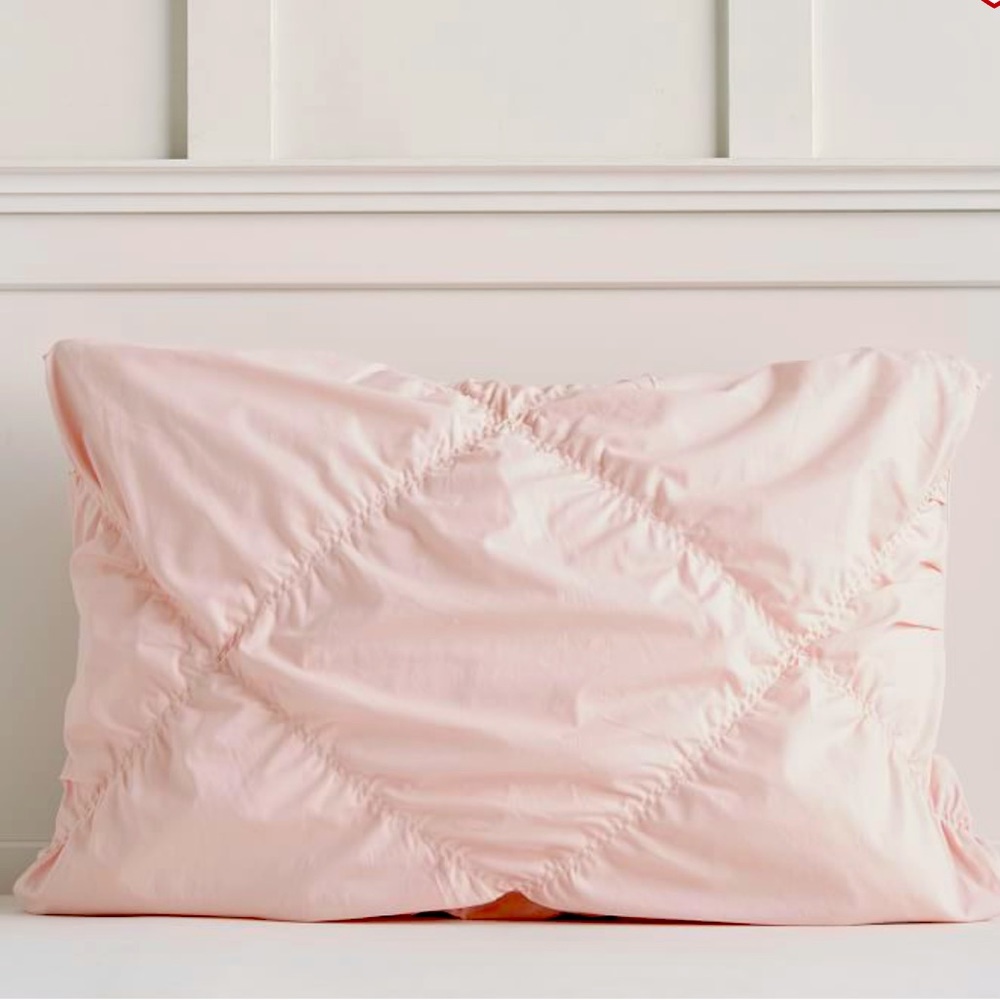 NWT - Ruched Diamond Organic Sham (Individual Sham) Powdered Blush